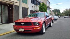 Mustang  Gt 6 Cilindros Único Dueño