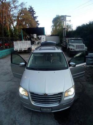 Chrysler Town & Country  Kilometraje 