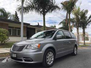 Chrysler Town & Country Touring Piel