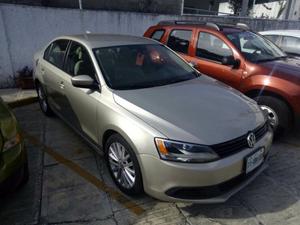 Jetta  std clima rines airbags impecable Inf 
