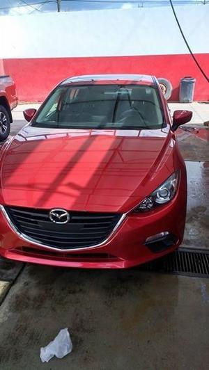 Mazda 3 sedan  factura de seguro cuenta con sus bolsas