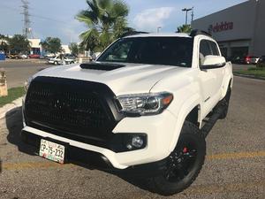 TOYOTA TACOMA TRD SPORT 4X IMPECABLE