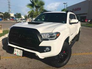 Toyota Tacoma Trd Sport 4x2 Impecable