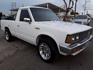 Nissan Pick-Up  YA NACIONAL TD AIRE HELADO LLANTAS