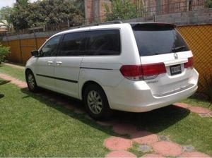 Camioneta Familiar 7 pasajeros Honda Oddysey