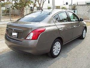 Nissan Versa  Kilometraje 
