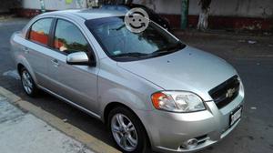 Aveo plateado