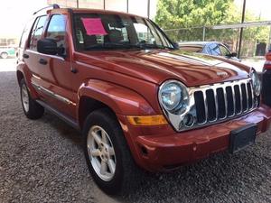 CAMIONETA JEEP LIBERTY LIMITED 4x FLAMANTE DE LUJO MEX