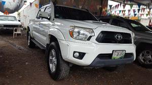 Toyota Tacoma Lujo 4x2