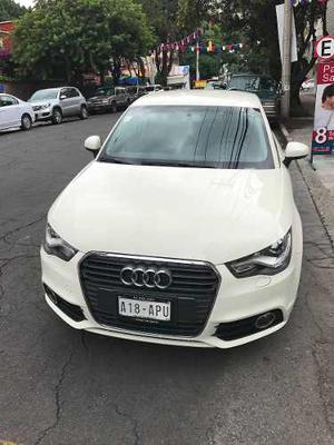 Audi A Blanco