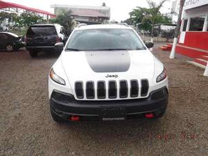 Cherokee Trail Hawk Mod: , Automática