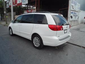 Toyota Sienna  Kilometraje 