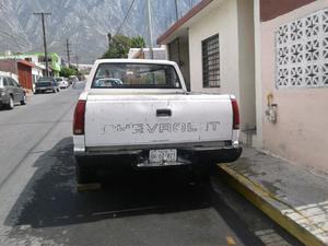 vendo camioneta chevrolet pickup