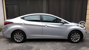 Elantra premium automático factura orig de Hyundai