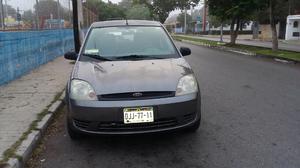 ford fiesta con clima