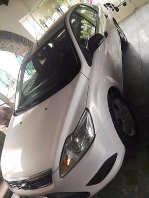 FORD FOCUS  Impecable