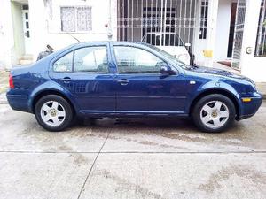 Excelente VOLKSWAGEN JETTA  automatico, 