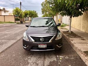 Nissan Versa Exclusive Automático. 