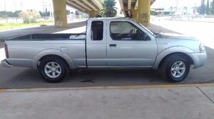 Nissan Frontier  A utomatica 4 Cilindros
