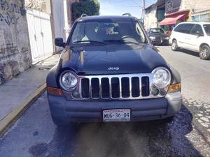 Jeep Liberty  A TRATAR