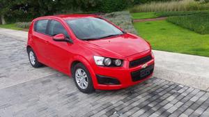 Chevrolet Sonic Hatchback impecable -16