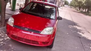 Vendo Ford Fiesta  impecable.