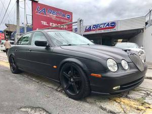 Jaguar S-type V8 Sedan 