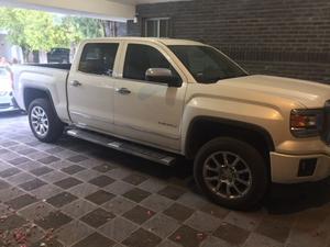 GMC Sierra impecable