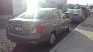 Nissan Versa 