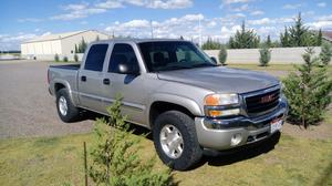 Vendo hermosa GMC sierra en muy buenas condiciones