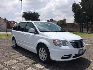 Chrysler Town & Country Touring 