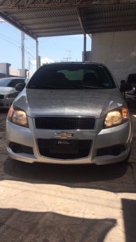 CHEVROLET AVEO LT ESTANDAR 