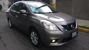 Nissan Versa Advance  poblano, t/pagado