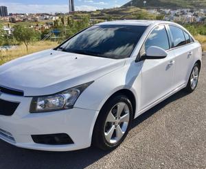 Chevrolet cruze  equipado