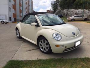 Hermoso Volkswagen Beetle 