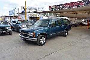 Chevrolet Suburban  factura de agencia $ 