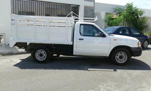 IMPECABLE NISSAN NP300 MODELO 