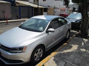 Volkswagen Jetta style  Kilometraje 