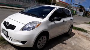 impecable toyota yaris