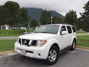 Nissan Pathfinder  Premium