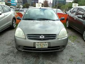 Nissan Platina  Excelente!