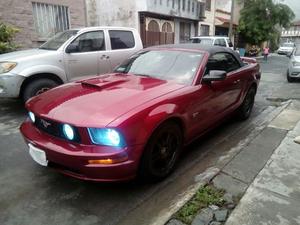 Ford Mustang GT  v8 Piel Convertible