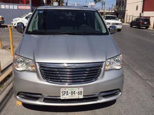 Chrysler Town & Country 