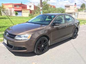 Volkswagen Jetta 2.5 Style Active Mt  Autos Y Camionetas