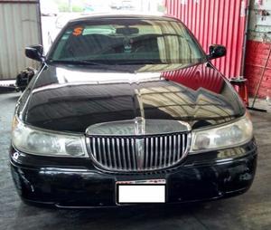 Lincoln town car cartier