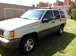 Jeep grand cherokee muy buena