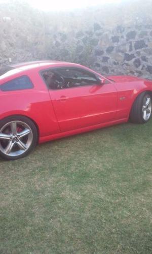 MUSTANG ROJO IMPECABLE
