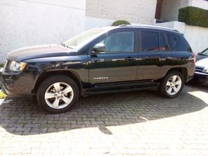 Jeep Compass negra  REMATO