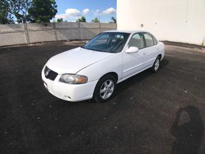 Nissan Sentra  de seguro 4 cilindros motor 1.6