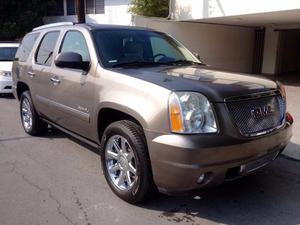 YUKON DENALI AWD 